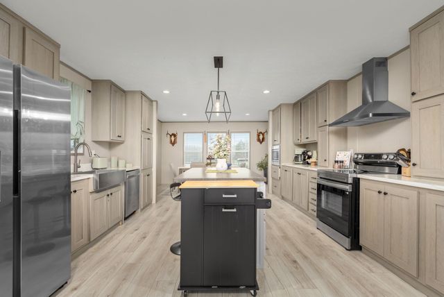 505 Philippi Rd, Wartrace, TN 37183