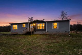 505 Philippi Rd, Wartrace, TN 37183