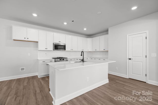 4029 Grommet Court, Matthews, NC 28105