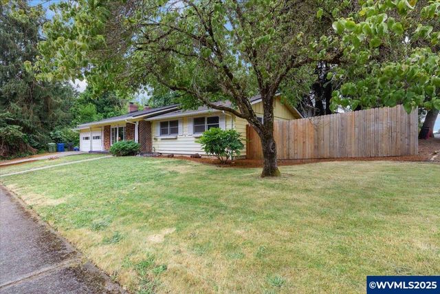 3917 9th Ct, Salem, OR 97302