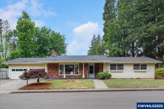 3917 9th Ct, Salem, OR 97302
