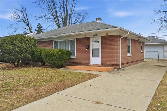 1198 E Hudson Avenue, Madison Heights, MI 48071