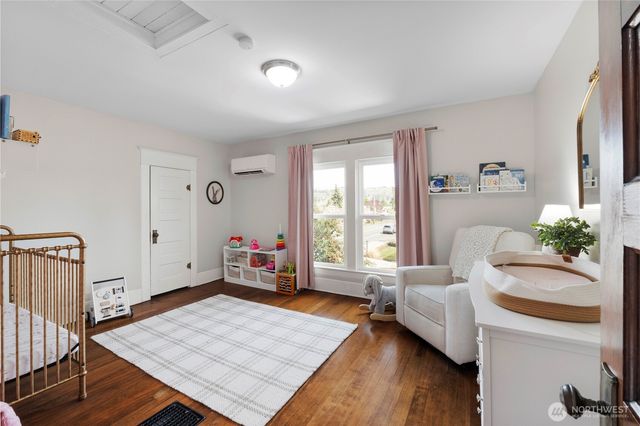 425 Valley Avenue E, Sumner, WA 98390