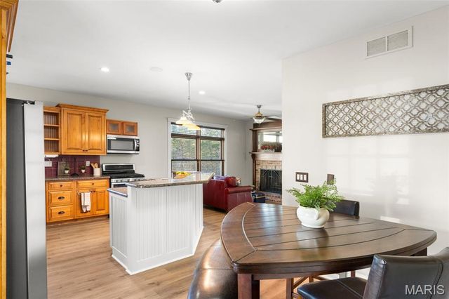 330 Stonehenge Drive, Washington, MO 63090