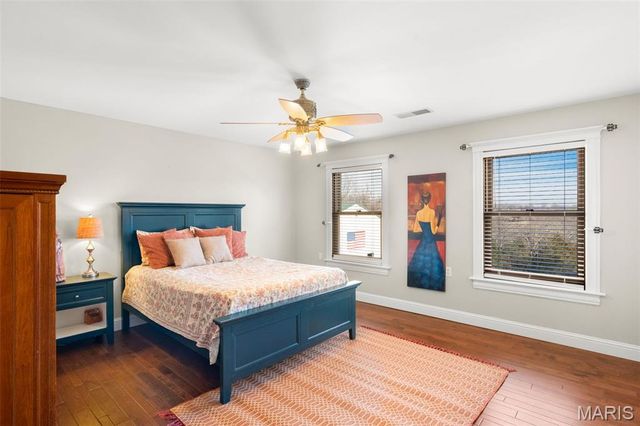 330 Stonehenge Drive, Washington, MO 63090