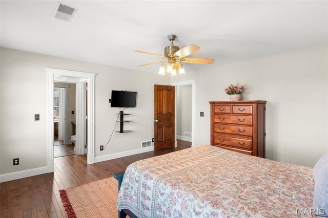 330 Stonehenge Drive, Washington, MO 63090