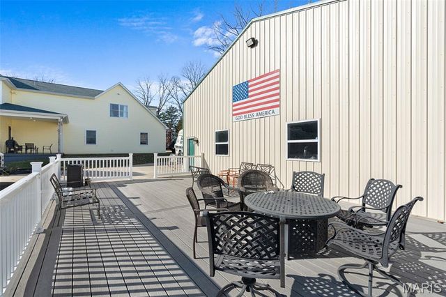 330 Stonehenge Drive, Washington, MO 63090