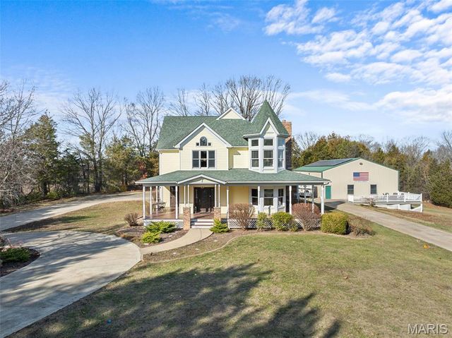 330 Stonehenge Drive, Washington, MO 63090