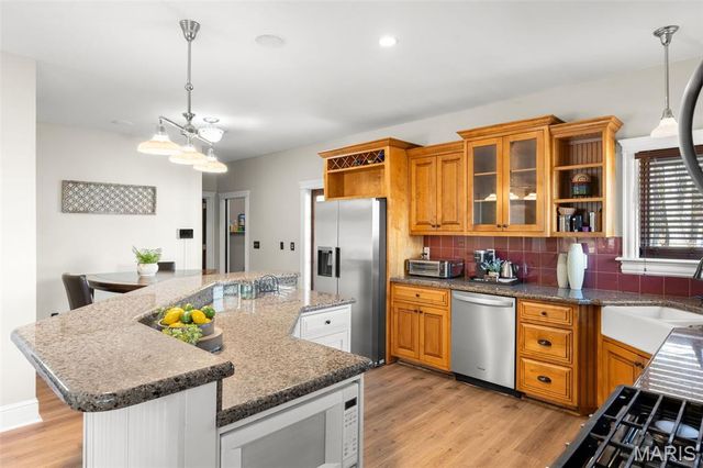 330 Stonehenge Drive, Washington, MO 63090