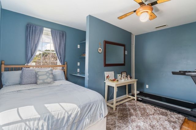 22 Aberdeen Ave, Waltham, MA 02453
