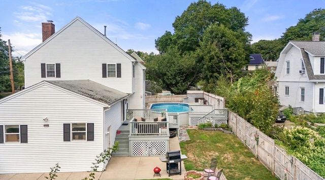22 Aberdeen Ave, Waltham, MA 02453