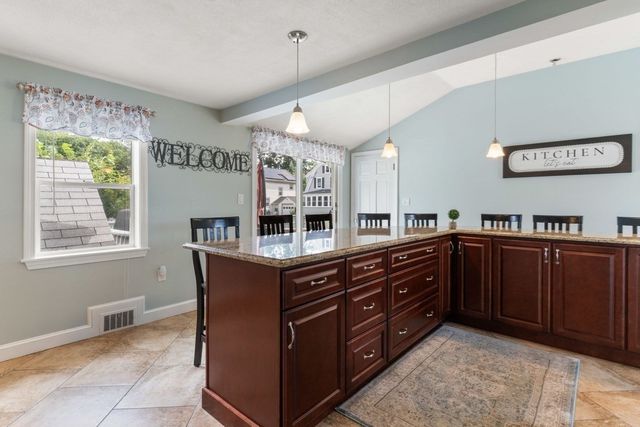 22 Aberdeen Ave, Waltham, MA 02453