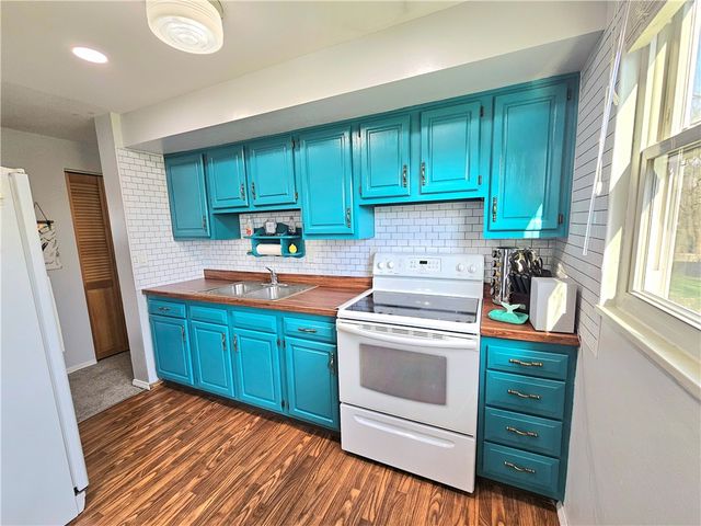 651 W Martindale Road, Englewood, OH 45322