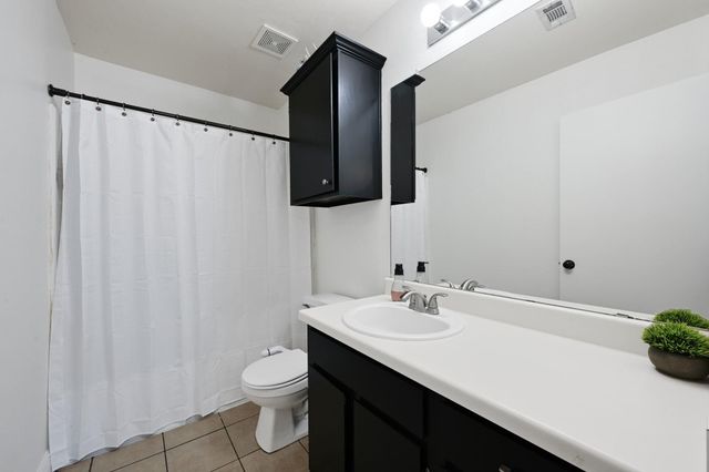 141 Henke CV, Kyle, TX 78640