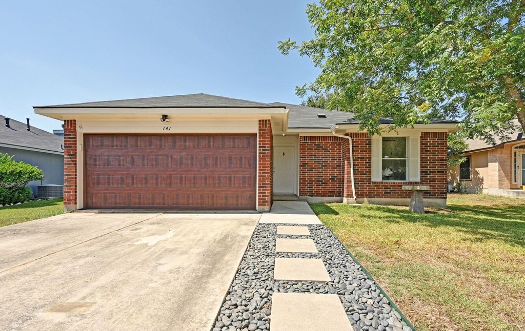141 Henke CV, Kyle, TX 78640