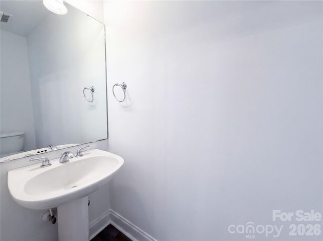 106 Woodfield Lane, Cherryville, NC 28021