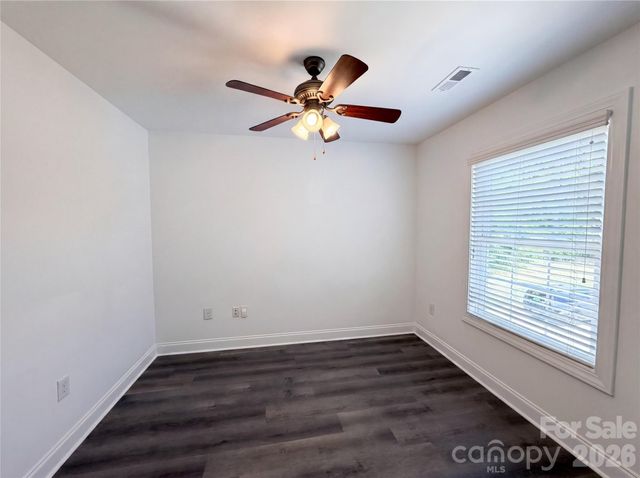 106 Woodfield Lane, Cherryville, NC 28021