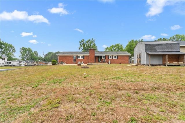 3810 Azalea Lane, Trinity, NC 27370