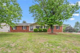 3810 Azalea Lane, Trinity, NC 27370