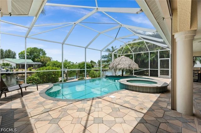 2106 SE 20th LN, Cape Coral, FL 33990