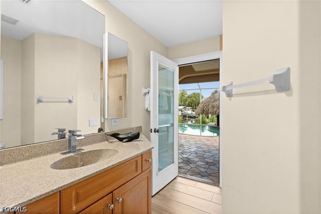 2106 SE 20th LN, Cape Coral, FL 33990