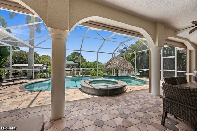 2106 SE 20th LN, Cape Coral, FL 33990