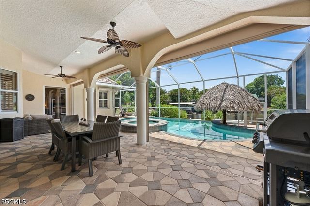 2106 SE 20th LN, Cape Coral, FL 33990