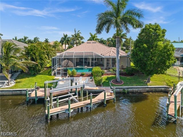 2106 SE 20th LN, Cape Coral, FL 33990