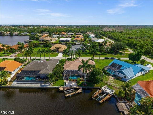 2106 SE 20th LN, Cape Coral, FL 33990