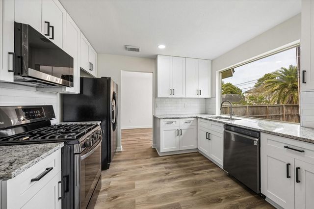 21502 River Court Drive, Katy, TX 77449