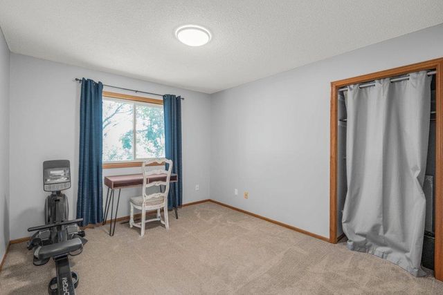 1065 89th Avenue NE, Blaine, MN 55434
