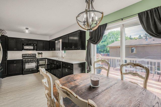 1065 89th Avenue NE, Blaine, MN 55434