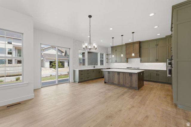 7192 S CAMPION DR, West Jordan, UT 84084
