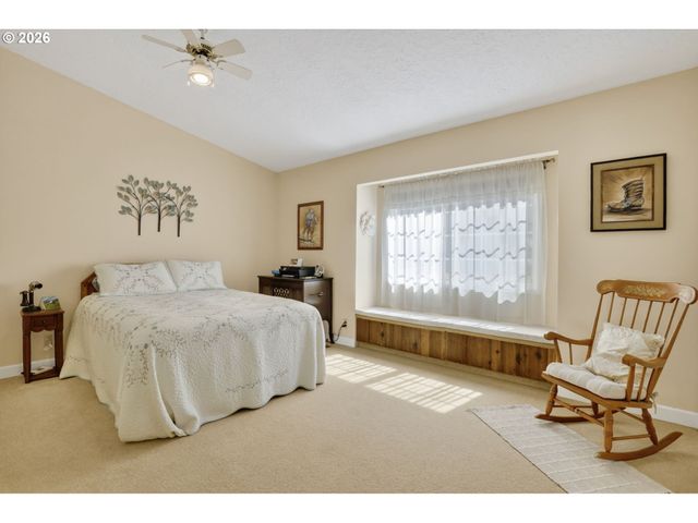 31511 Se BLUFF Rd, Gresham, OR 97080