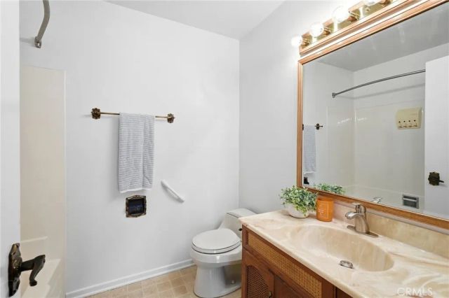 4161 Old Mill St, Irvine, CA 92604