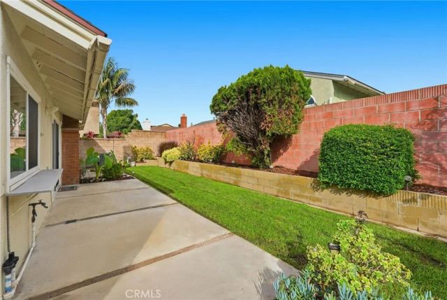 4161 Old Mill St, Irvine, CA 92604