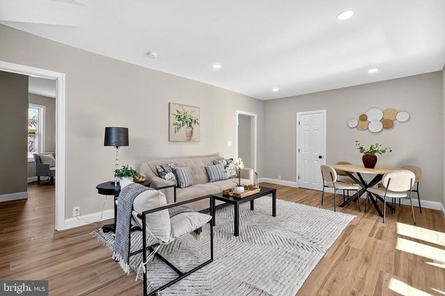 113 CENTRE, Mount Ephraim, NJ 08059