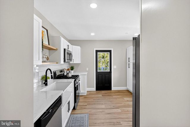 113 CENTRE, Mount Ephraim, NJ 08059