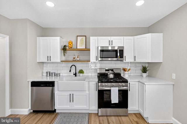 113 CENTRE, Mount Ephraim, NJ 08059