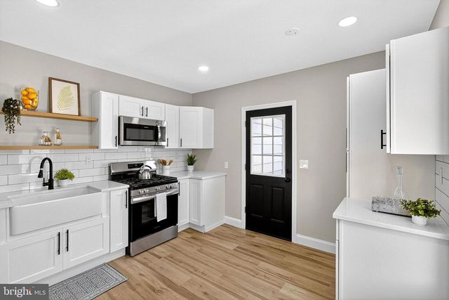 113 CENTRE, Mount Ephraim, NJ 08059