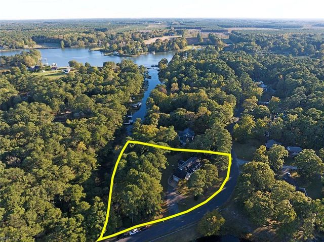 229 Skipjack LN, Cobbs Creek, VA 23035