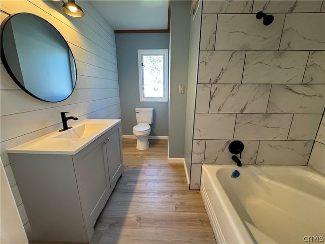 17 Gooseberry Lane, Clay, NY 13090