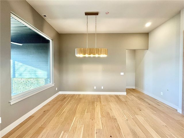 831 Greenhorn Street, Bentonville, AR 72712