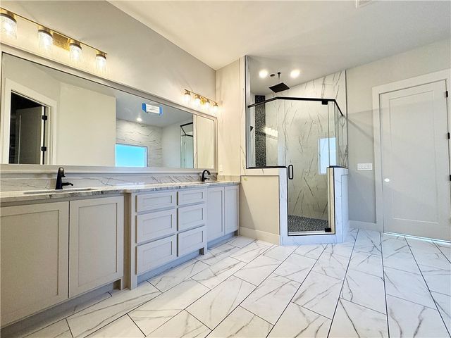 831 Greenhorn Street, Bentonville, AR 72712