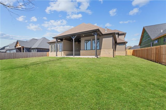 831 Greenhorn Street, Bentonville, AR 72712