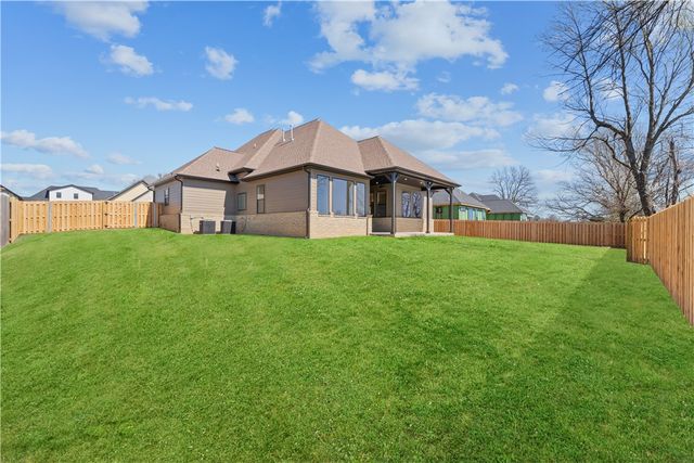 831 Greenhorn Street, Bentonville, AR 72712