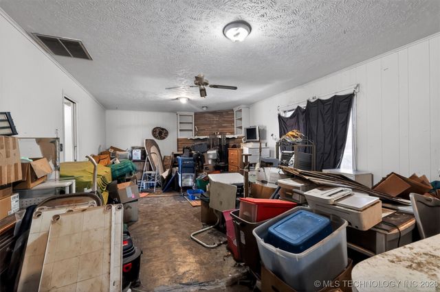 18954 S Hisaw Drive, Claremore, OK 74017