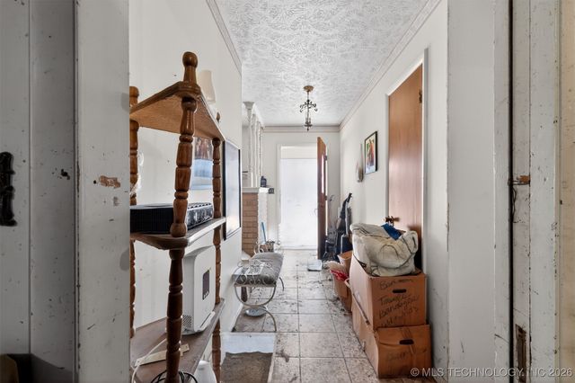 18954 S Hisaw Drive, Claremore, OK 74017