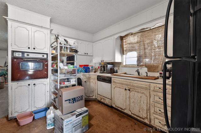 18954 S Hisaw Drive, Claremore, OK 74017