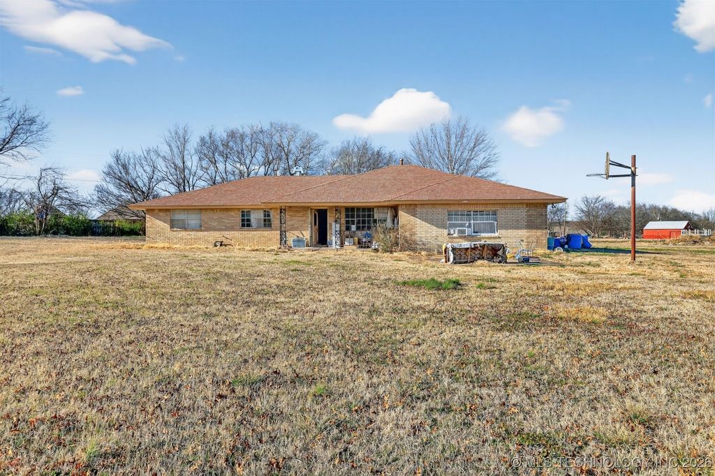18954 S Hisaw Drive, Claremore, OK 74017